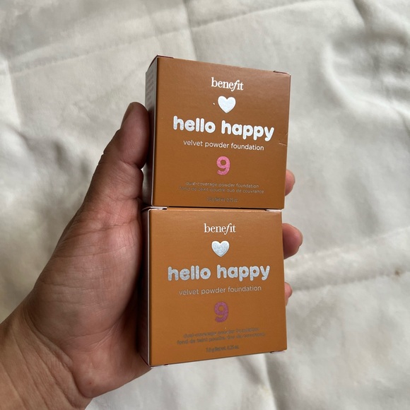 Benefit Hello Happy Velvet Powder Foundation 9 - Picture 1 of 5